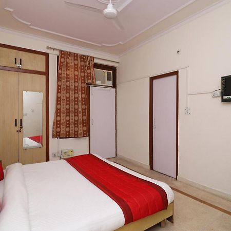 OYO 11452 Golden Castle Lodge Indirapuram Exterior foto