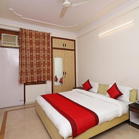 OYO 11452 Golden Castle Lodge Indirapuram Exterior foto