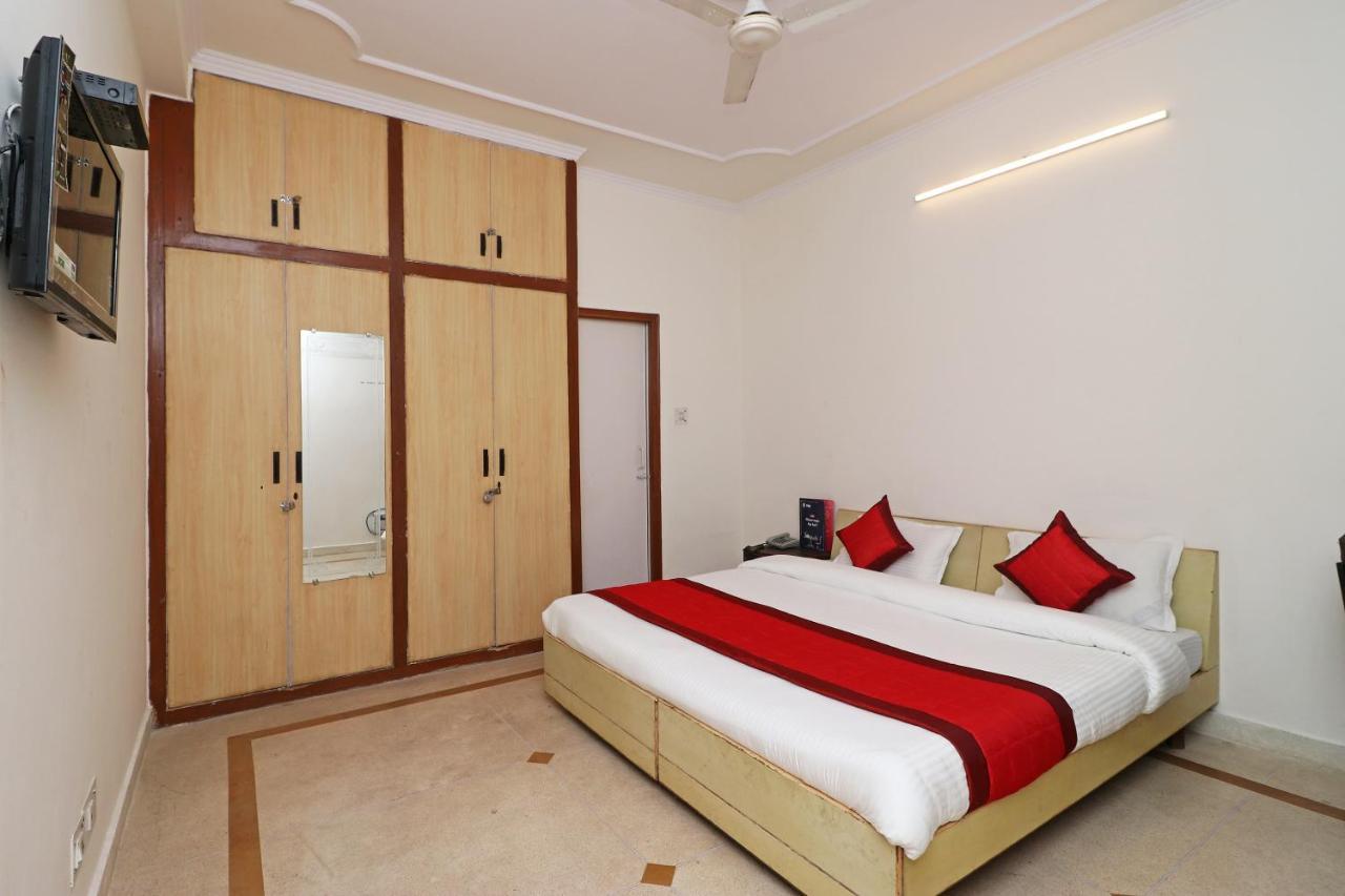 OYO 11452 Golden Castle Lodge Indirapuram Exterior foto