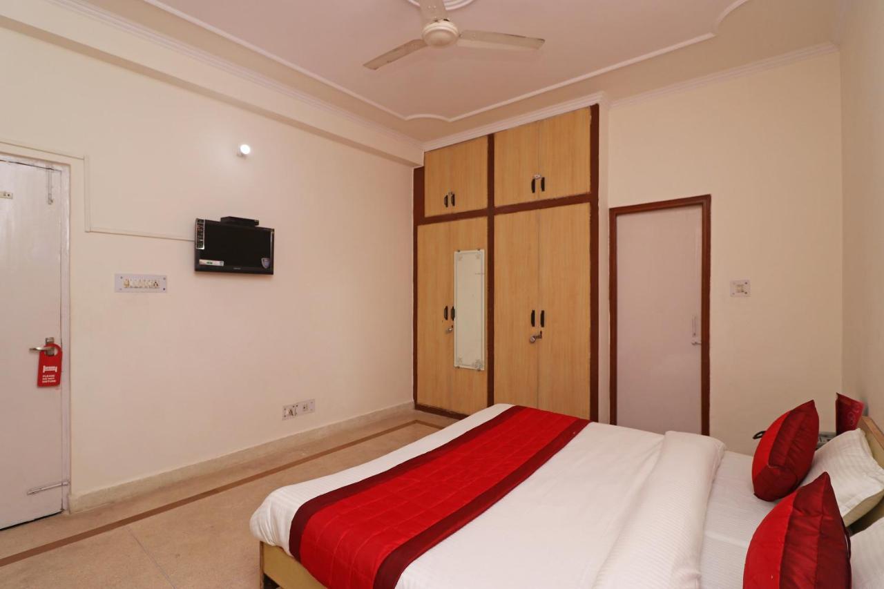 OYO 11452 Golden Castle Lodge Indirapuram Exterior foto