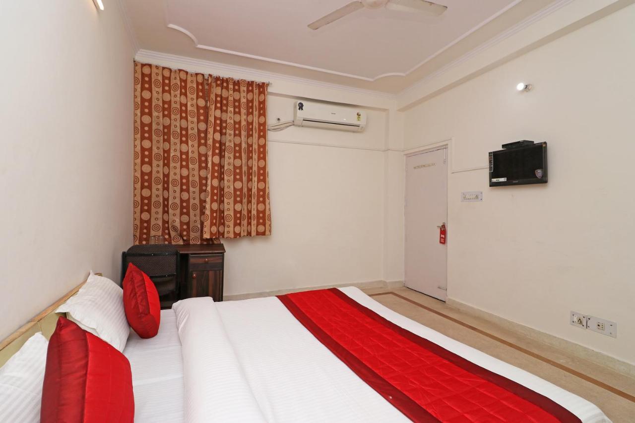 OYO 11452 Golden Castle Lodge Indirapuram Exterior foto