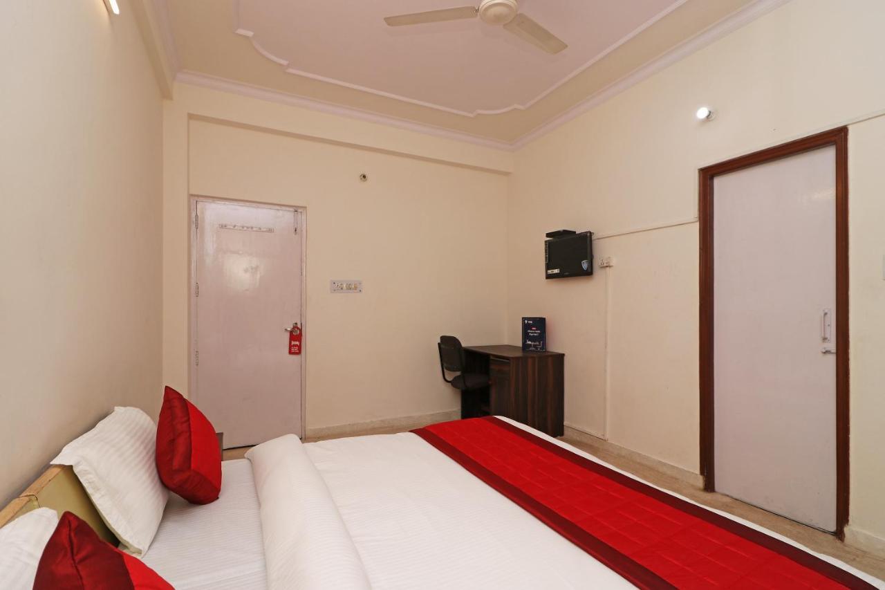 OYO 11452 Golden Castle Lodge Indirapuram Exterior foto