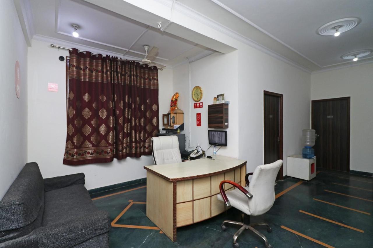 OYO 11452 Golden Castle Lodge Indirapuram Exterior foto